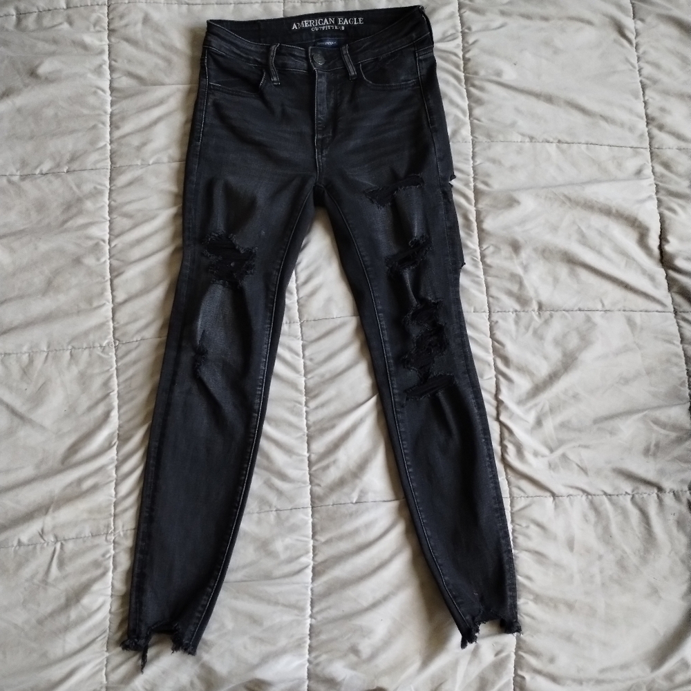 American Eagle Sz 4 Distressed Ripped Black  Jeans